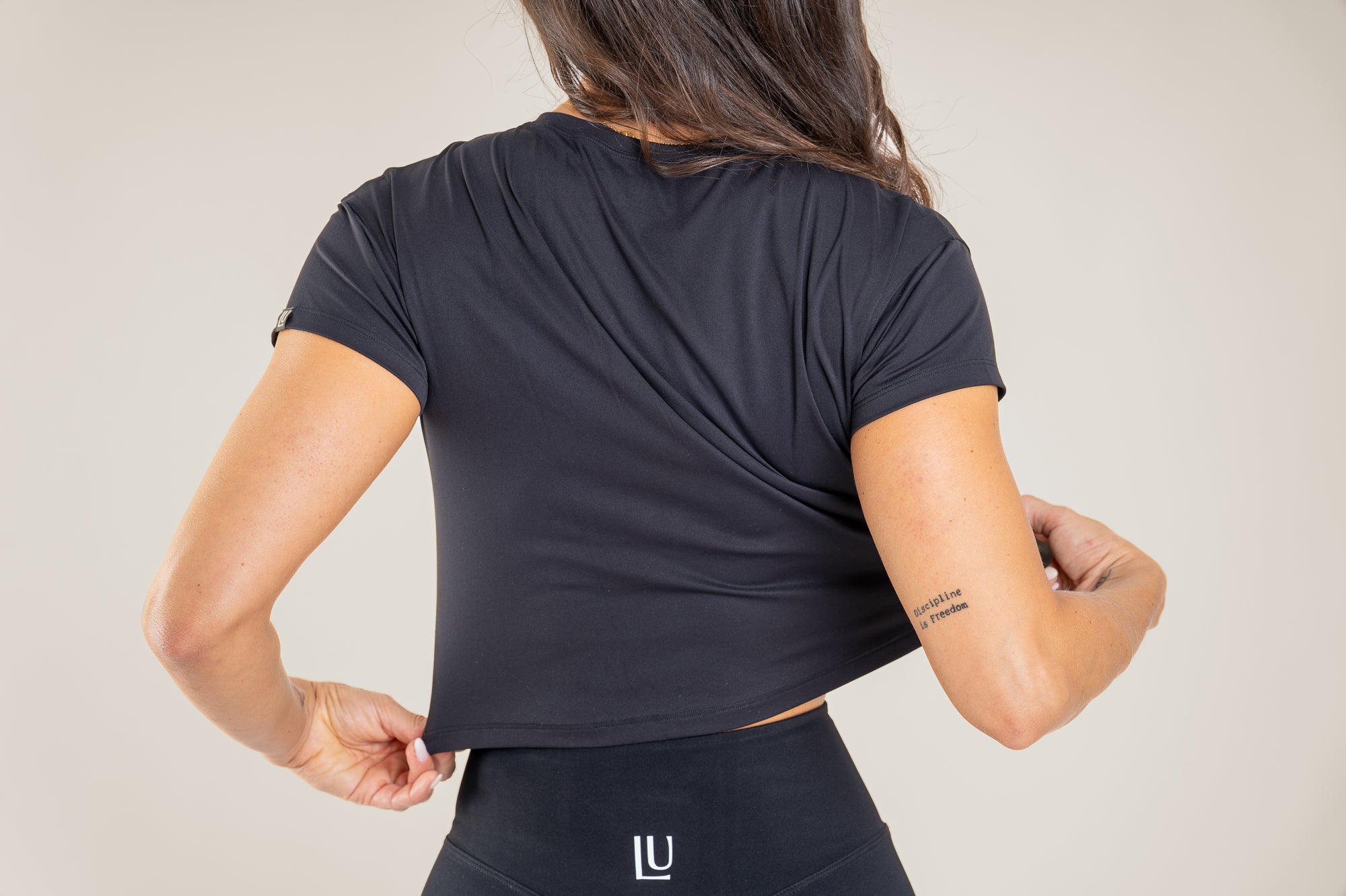 Timeless Crop T-shirt Black