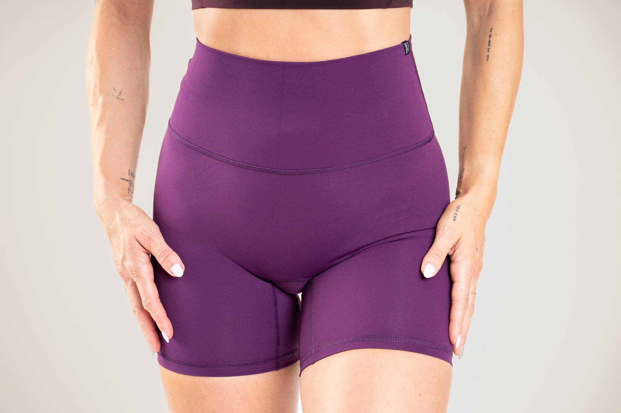 Timeless kratke hlače, velvet plum