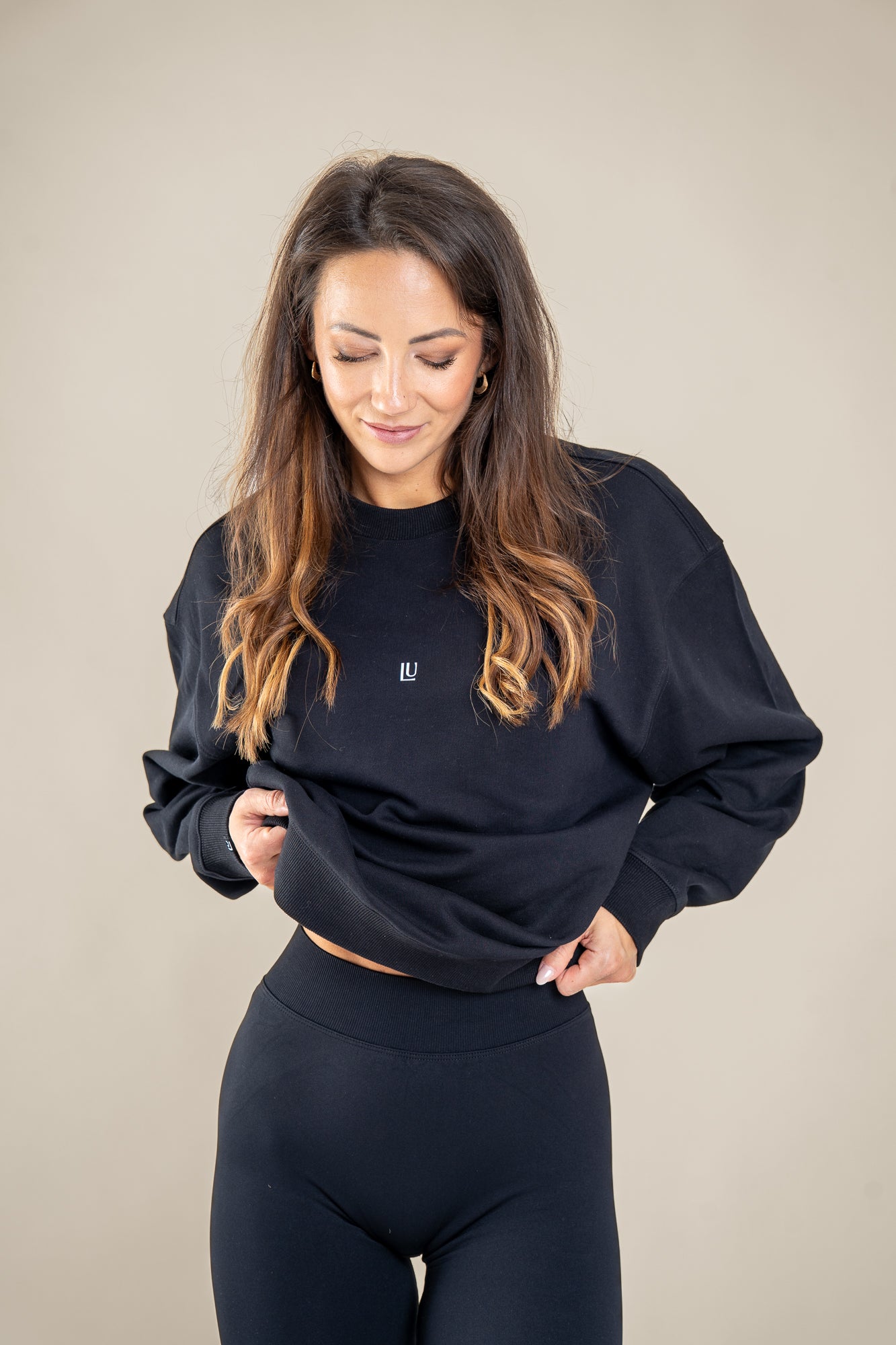 Lift Up oversize pulover, črna