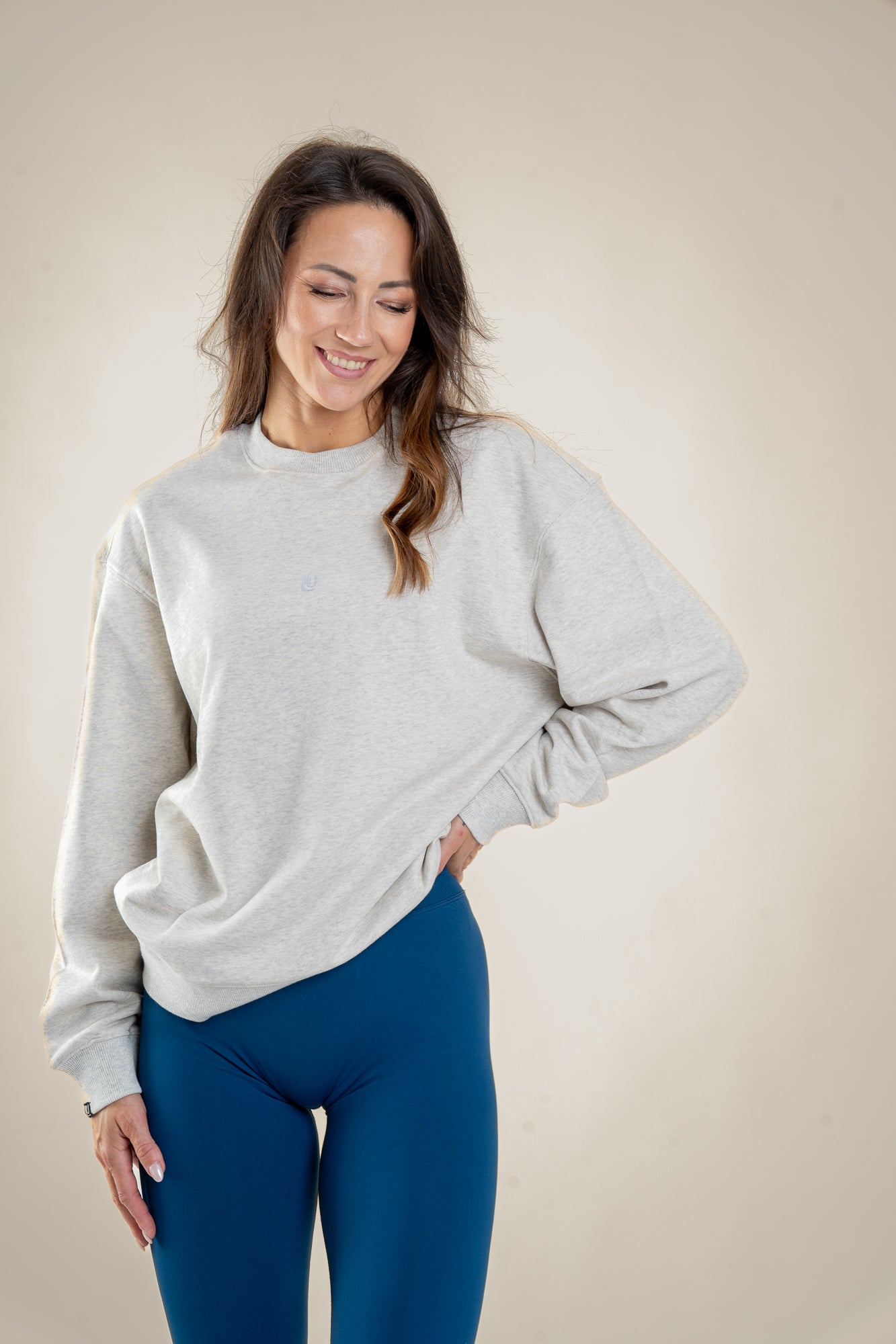 Lift Up Oversize Hoodie Soft grey