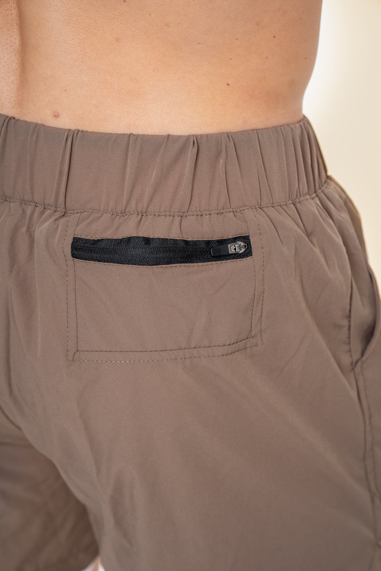 Lift Up kratke hlače 2v1, stone olive