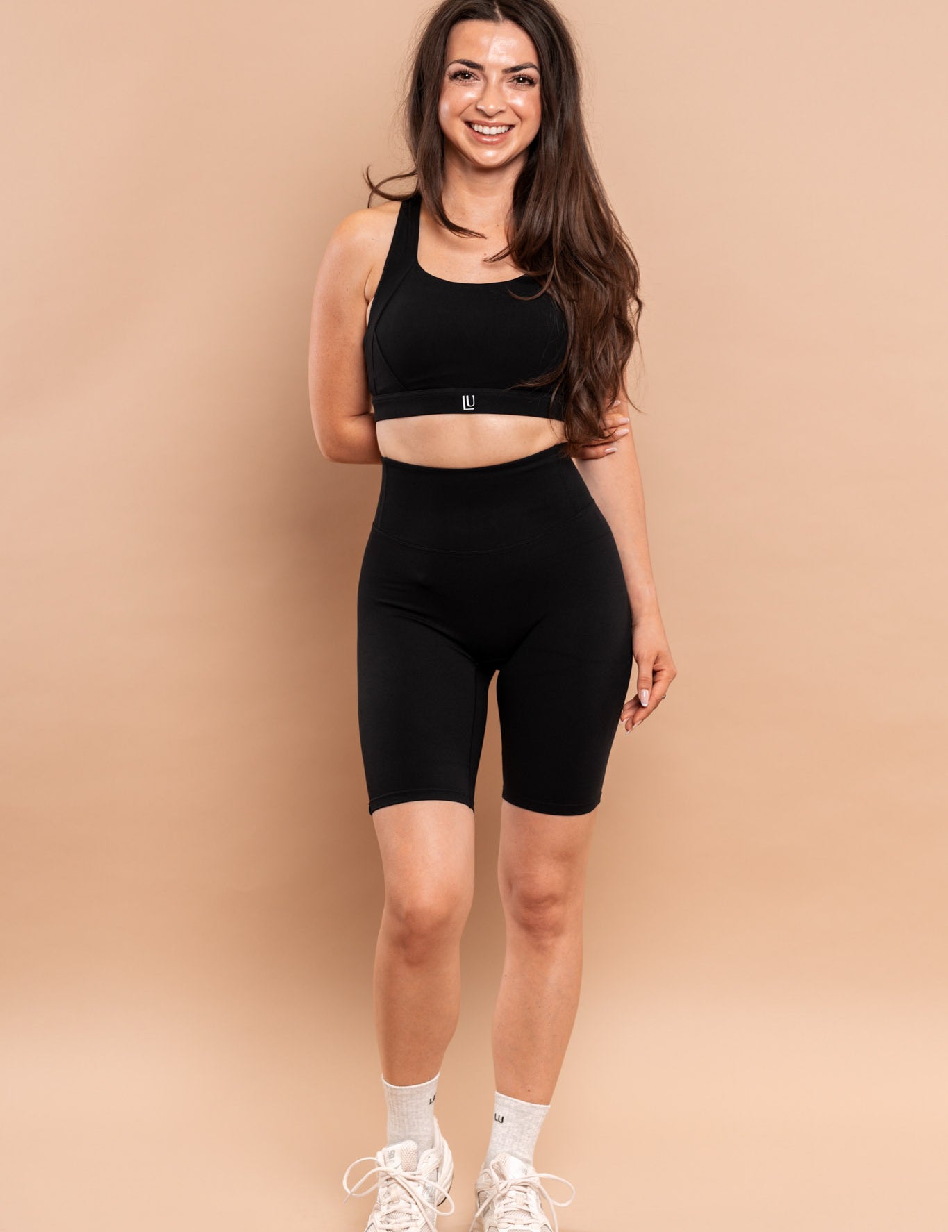 LUactivewear-211_eda4241d-55b2-4f7b-a54d-6e839c18a265.jpg