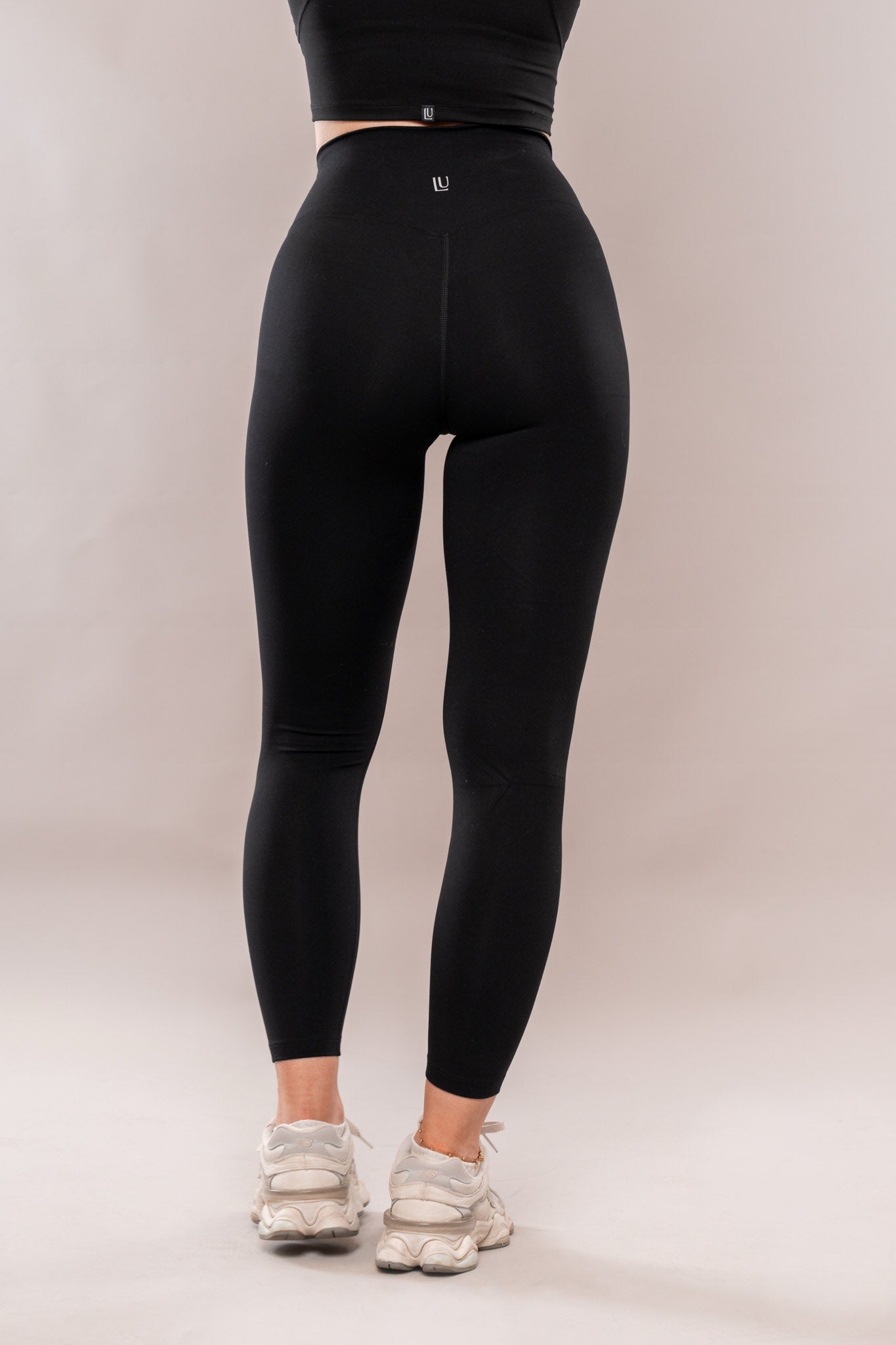 Timeless Legice Black 